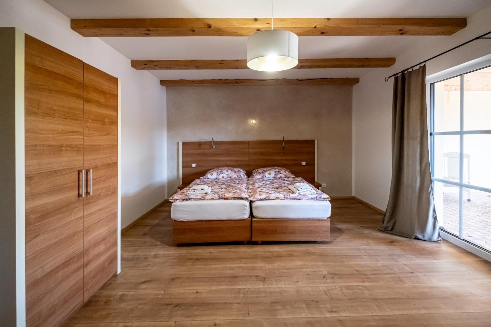 U Katalpy Hotel Sedlec  Bagian luar foto