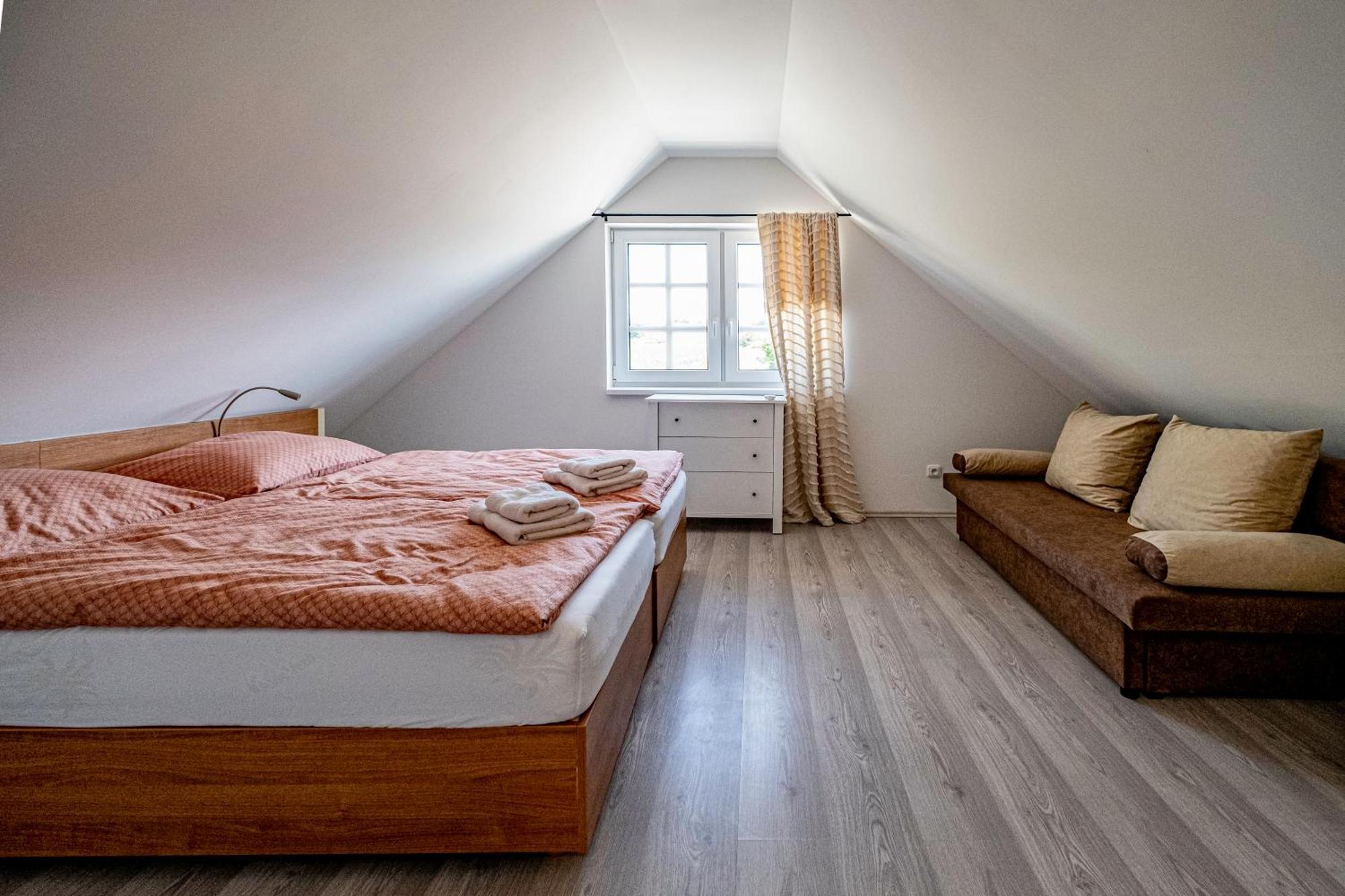 U Katalpy Hotel Sedlec  Bagian luar foto