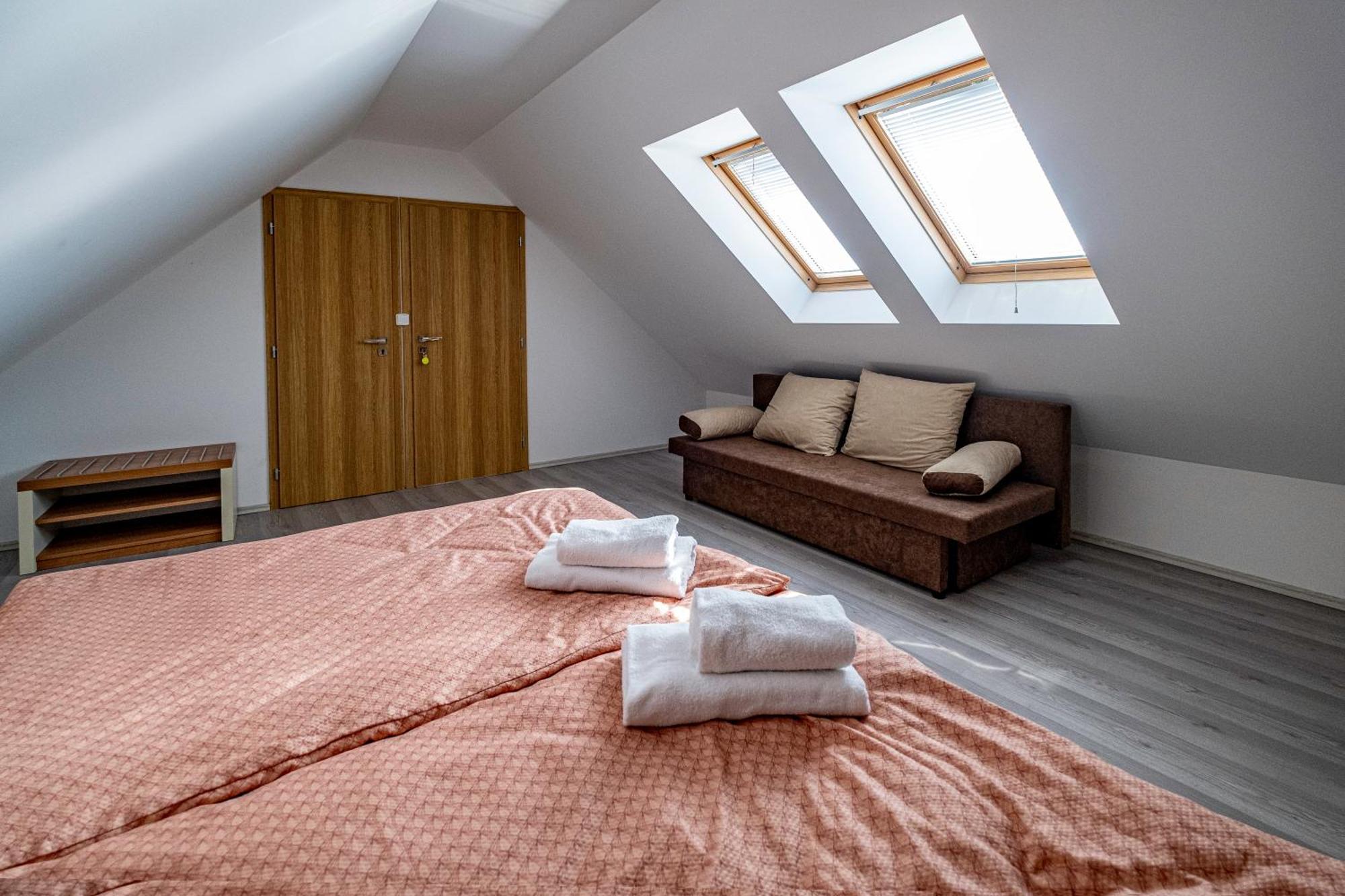 U Katalpy Hotel Sedlec  Bagian luar foto