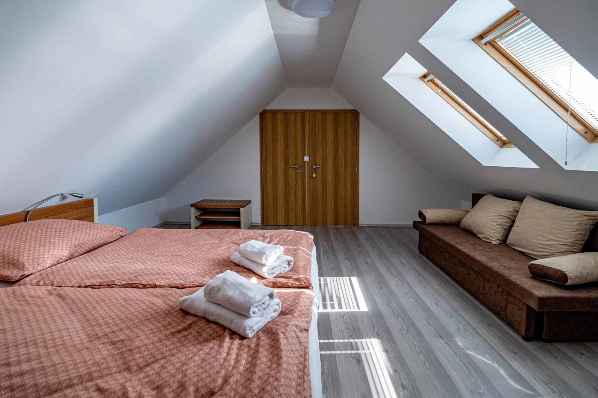 U Katalpy Hotel Sedlec  Bagian luar foto