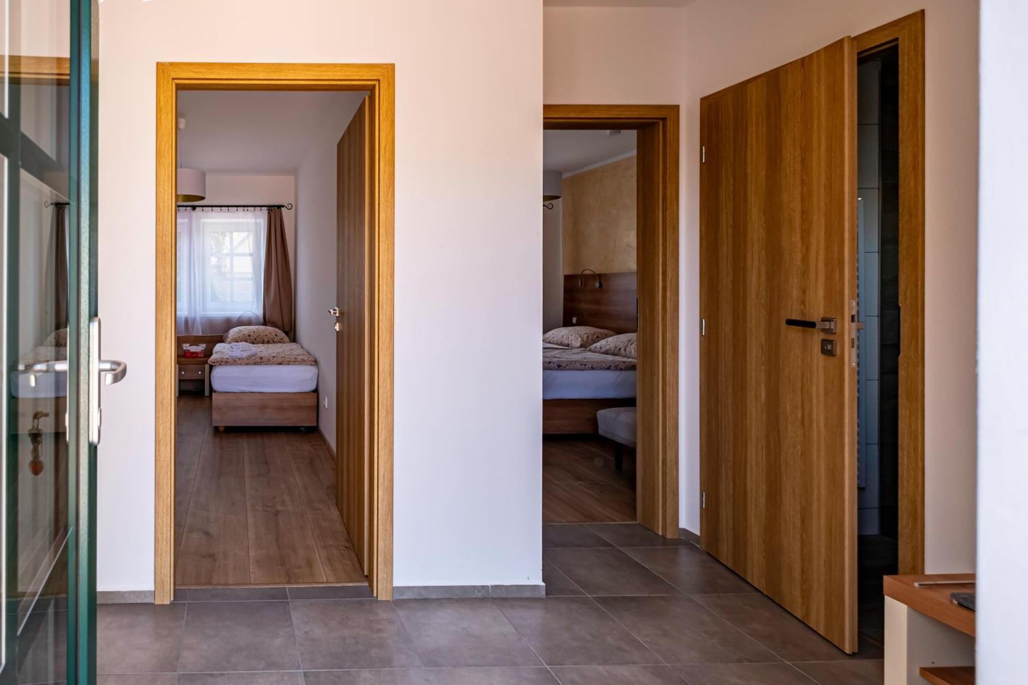 U Katalpy Hotel Sedlec  Bagian luar foto