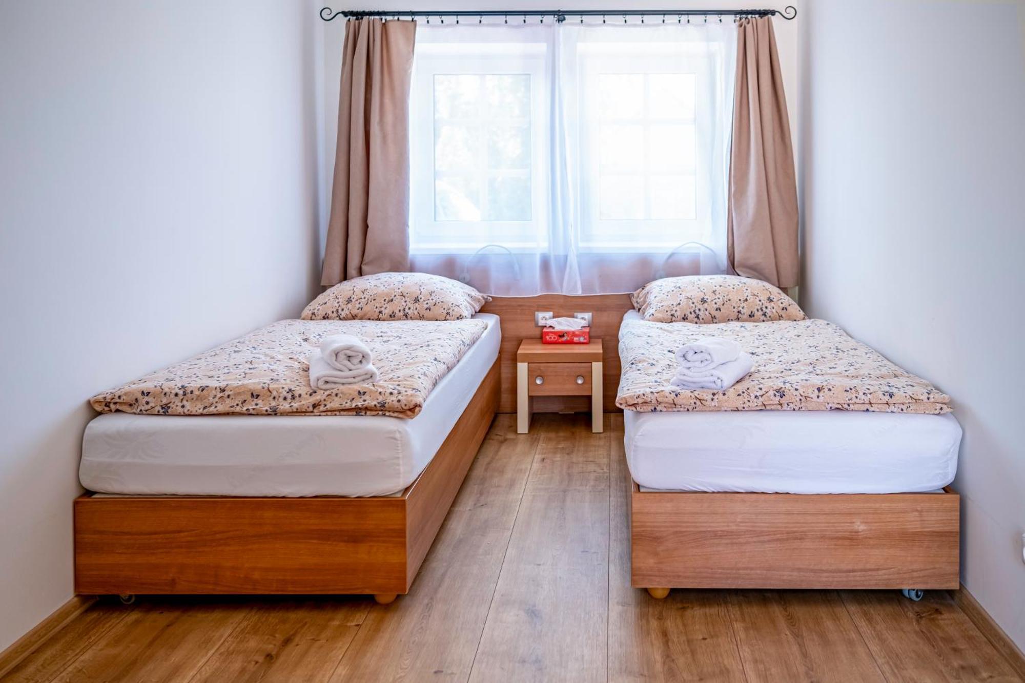 U Katalpy Hotel Sedlec  Bagian luar foto
